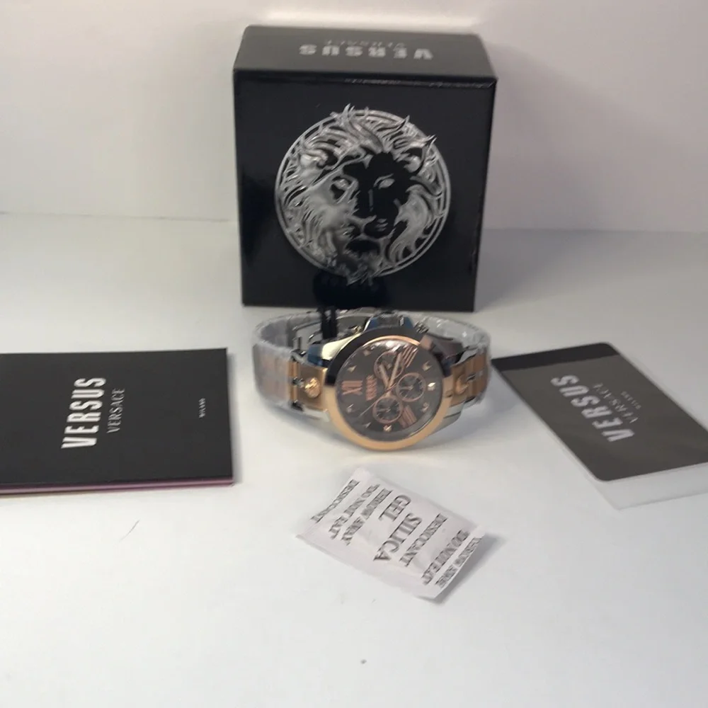 💯 - Authentic New VERSUS VERSACE Chrono Lion Bracelet Watch
